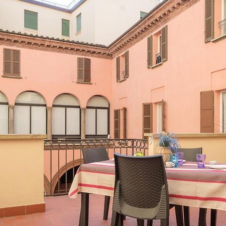 Galleria Del Toro Apartments Bolonia Zewnętrze zdjęcie