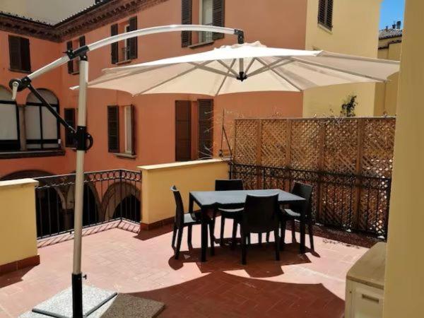 Galleria Del Toro Apartments Bolonia Zewnętrze zdjęcie